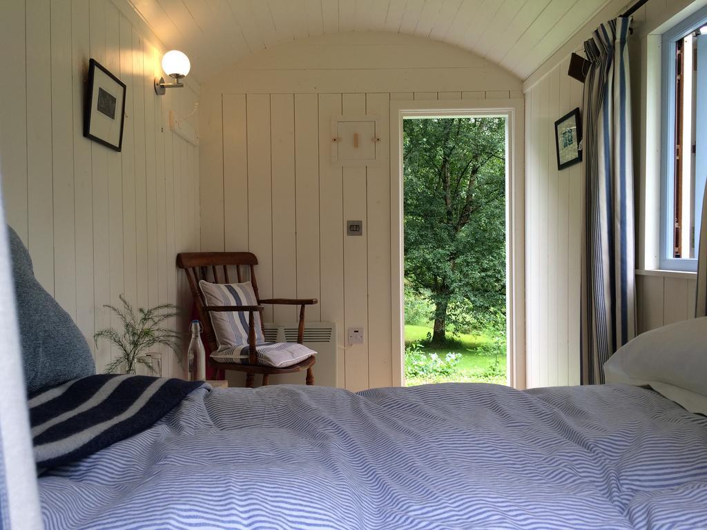 Blackstairs Shepherds Huts Killedmond ภายนอก รูปภาพ